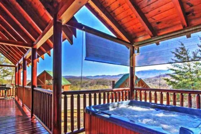 Solid Ground Lodge With Yard! Pigeon Forge Buitenkant foto